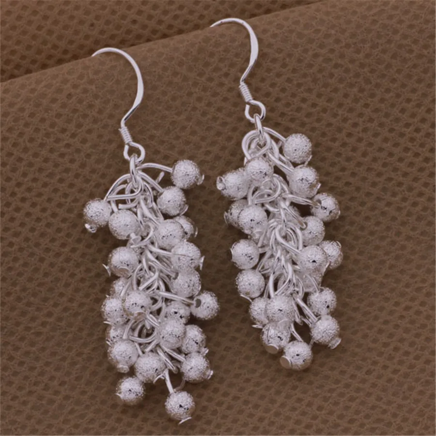 E07 new Valentine gift  silver color  accessories  high-end fashion women  earrings classic style