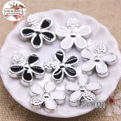 50 pz 12mm fiore d'argento delicato bianco/nero bottoni casa giardino artigianato Cabochon Scrapbooking accessori fai da te