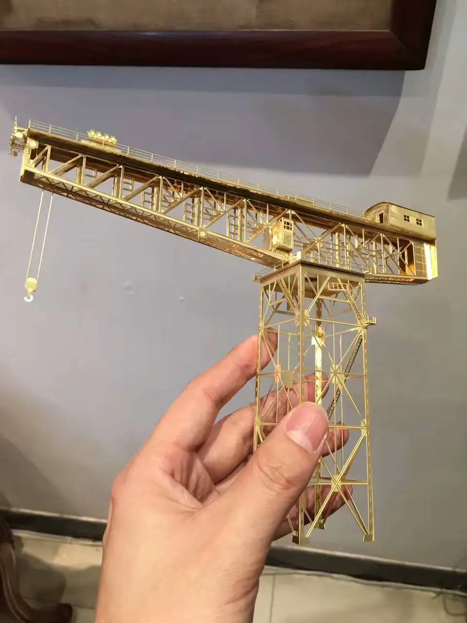 1/350 Scale WWII Scene Series IJN 150 tons Giant Crane Suitable For Nagasaki Naval Dock