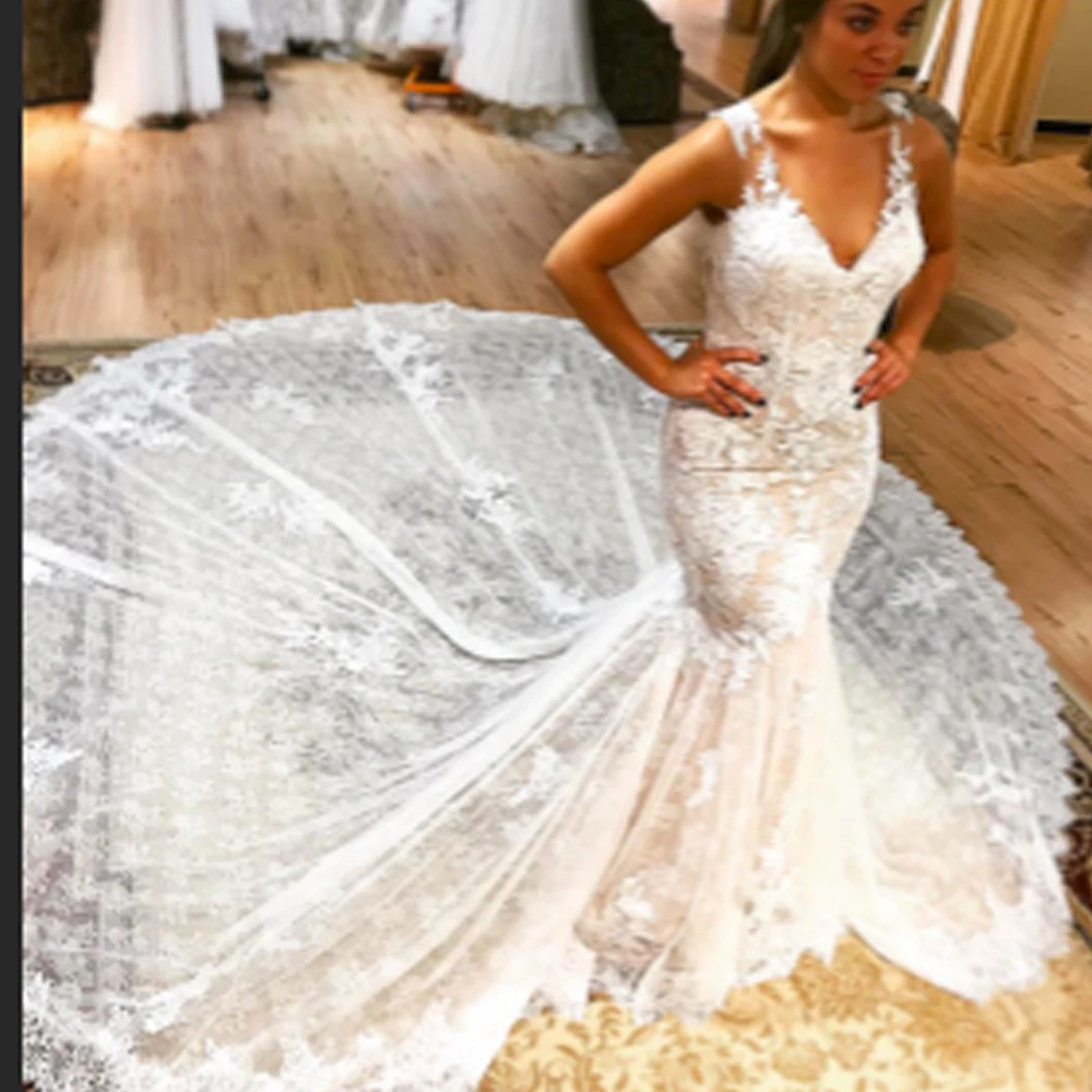 Vestidos de novia sirena 2019 Aplique de encaje sin espalda cuello en v vestidos para boda árabe