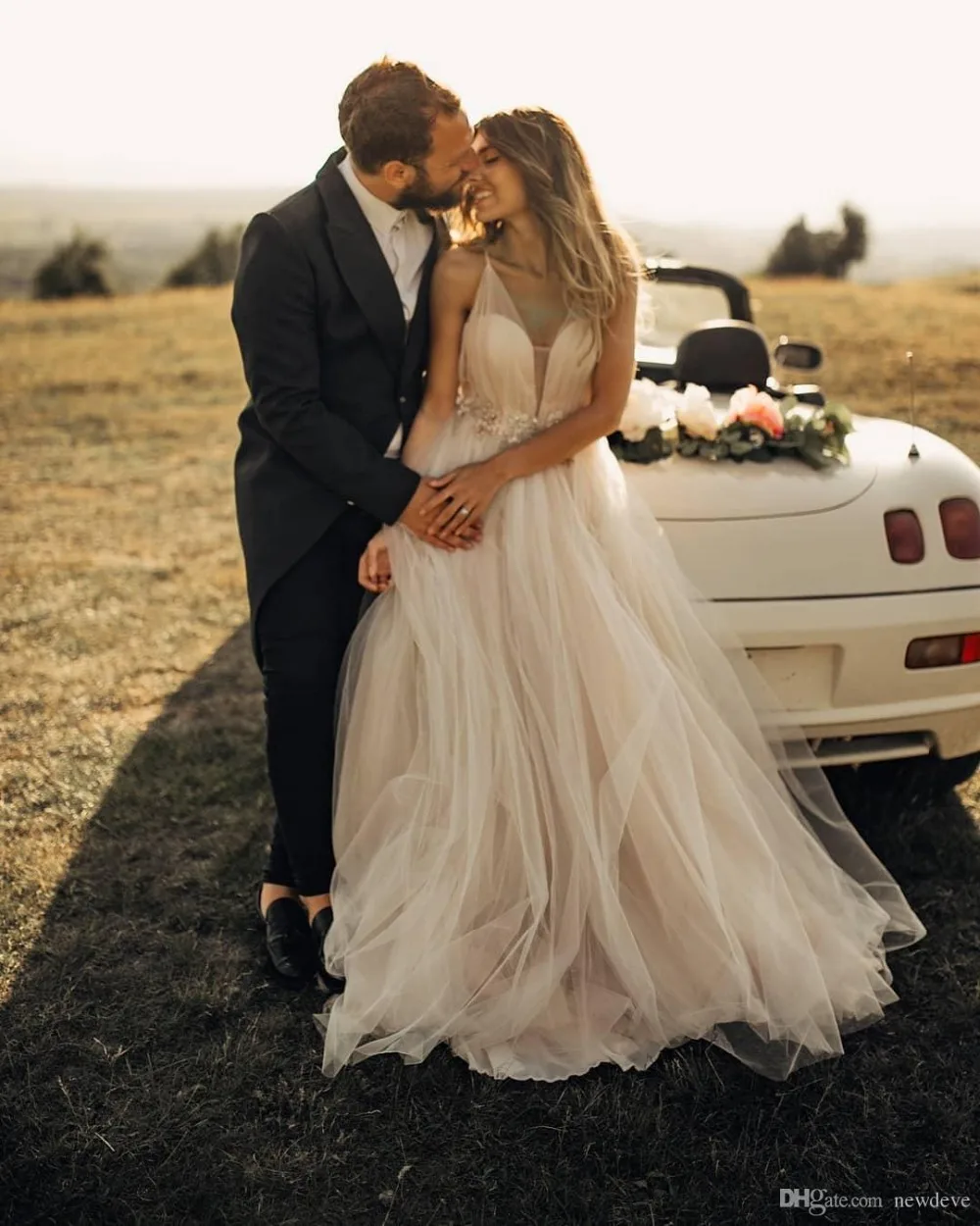 Robe de mariée en dentelle style bohémien, Sexy, bretelles Spaghetti, dos nu, ligne a, jardin de campagne, 2019