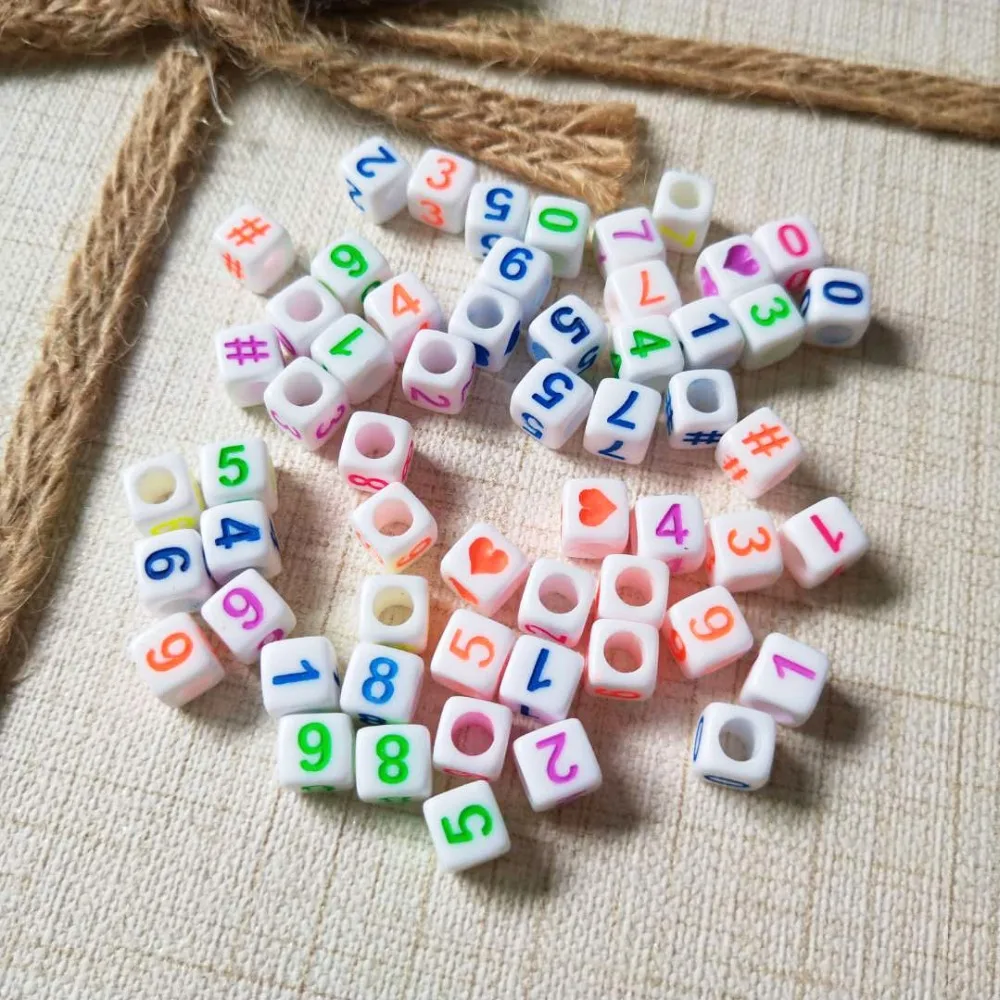 

Wholesale 6*6MM Cube Squae Acrylic Letter Bead 2700pcs/Lot White with Colorful Number 0-9 Printing Plastic Spacers