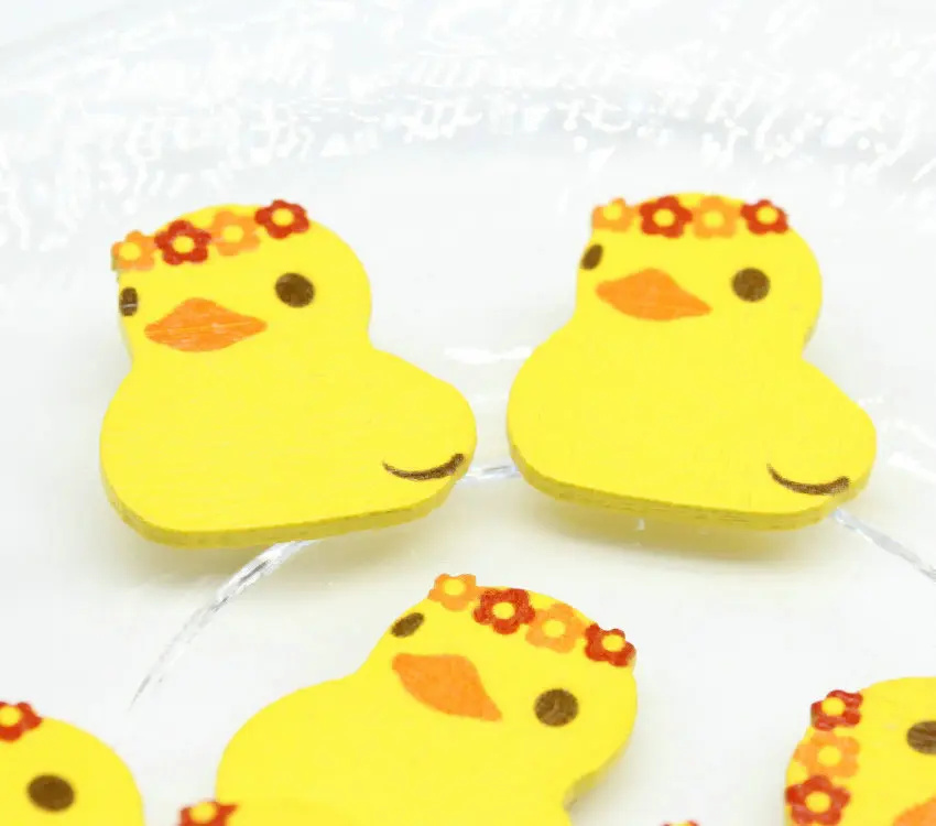 250pcs Handmade Photo Wood Cut Cabochon -paint yellow Duck with garland Vintage Duck Wood Cabochon, Wooden Button 22mm