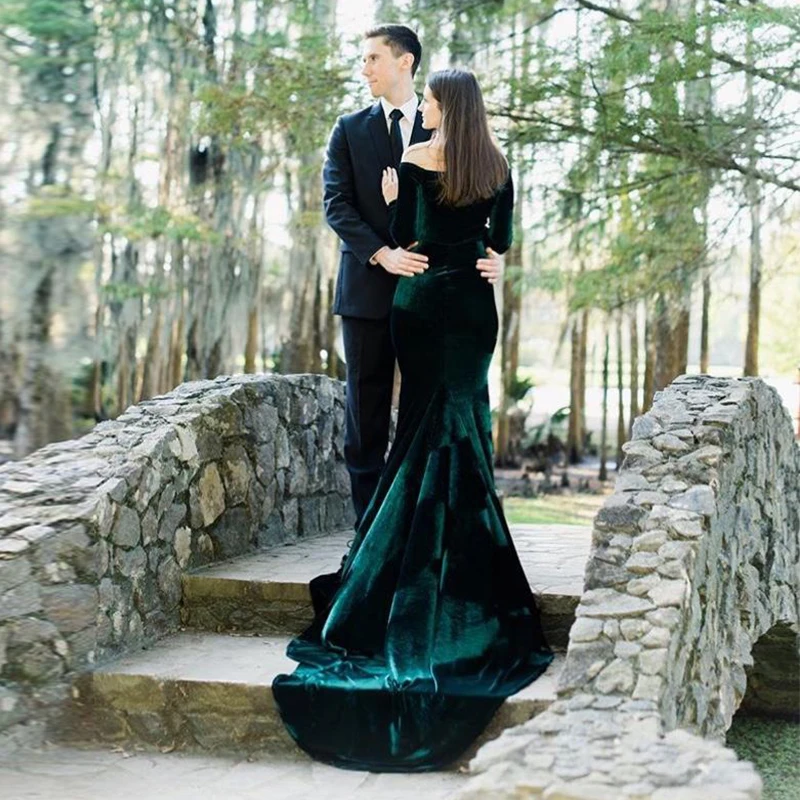 Sexy Mermaid Prom Dresses Off The Shoulder Long Sleeves Dark Green Velour Evening Dresses Vestidos De Formal Party Gowns