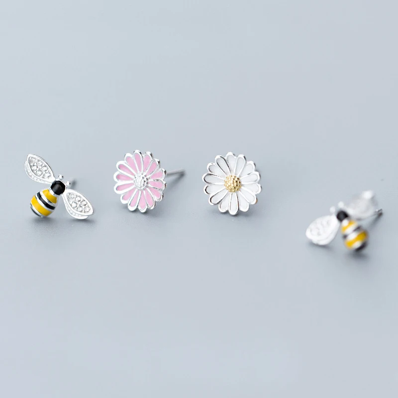 MloveAcc 925 Sterling Silver Women Cute Enamle Bee Flower Earring Fashion Jewelry Black Stripe Honey Bee Animal Stud Earring