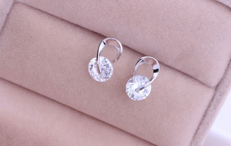 2020 High-quality New Fashion Earrings 9-shaped Crystal Rotation Female Earrings Manufacturers Wholesale Earrings