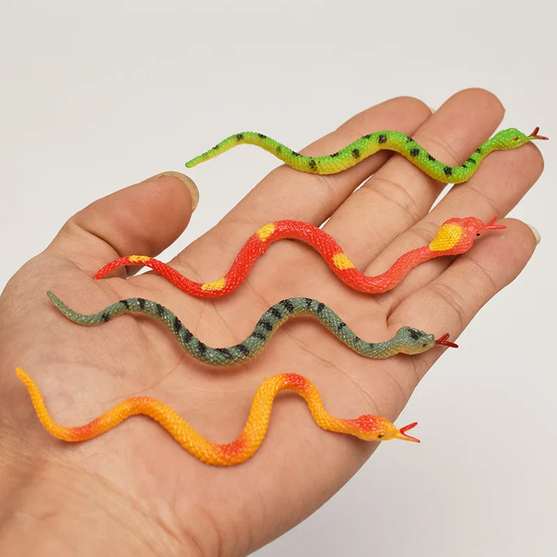 12pcs High Simulation Toy Plastic Snake Model Funny Scary Snake Kids Gag Prank Funny Favor Toys Halloween Prank Prop For Decor