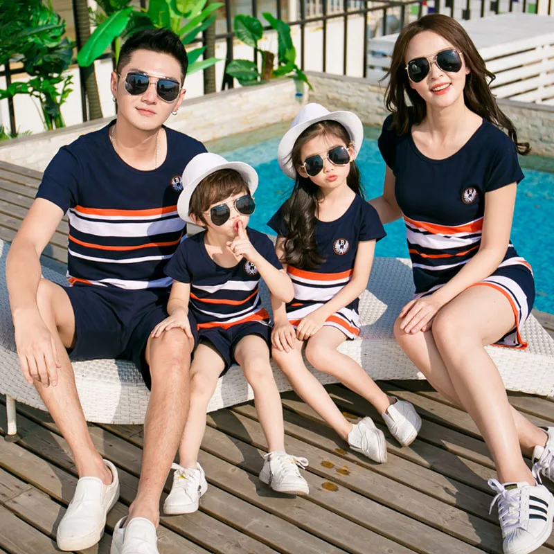 Family Matching Outfits summer Fashion Striped T-shirt Outfits Mother And Daughter Dresses And Father Son Baby Boy Girl