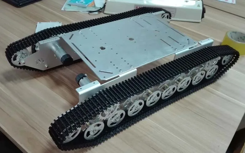 木製の金属製壁のおもちゃt800,トラック,キャピラーシャーシ,追跡車両,モバイルプラットフォーム,クローラー付き