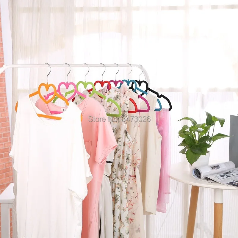 Colorful Velvet Clothes Hangers, Loving Heart Velvet Coat Hanger, Non-Slip Heart-Shaped Multifunction Hangers, 5 PCs/Lot