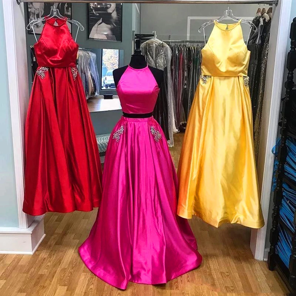 2021 Simple Evening Dresses Yellow Satin Two Pieces Prom Dresses Open Back Crew Sleeveless Beaded Sequins Pockets Party Dress