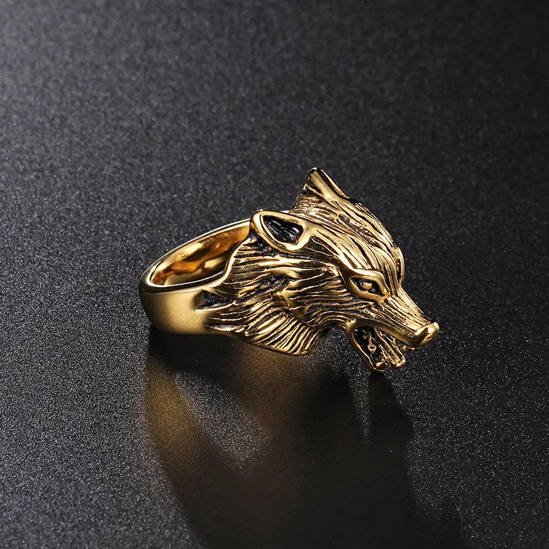 Fashion wave explosion domineering skull hand wolf head retro titanium steel dragon claw casting ring male and female ring