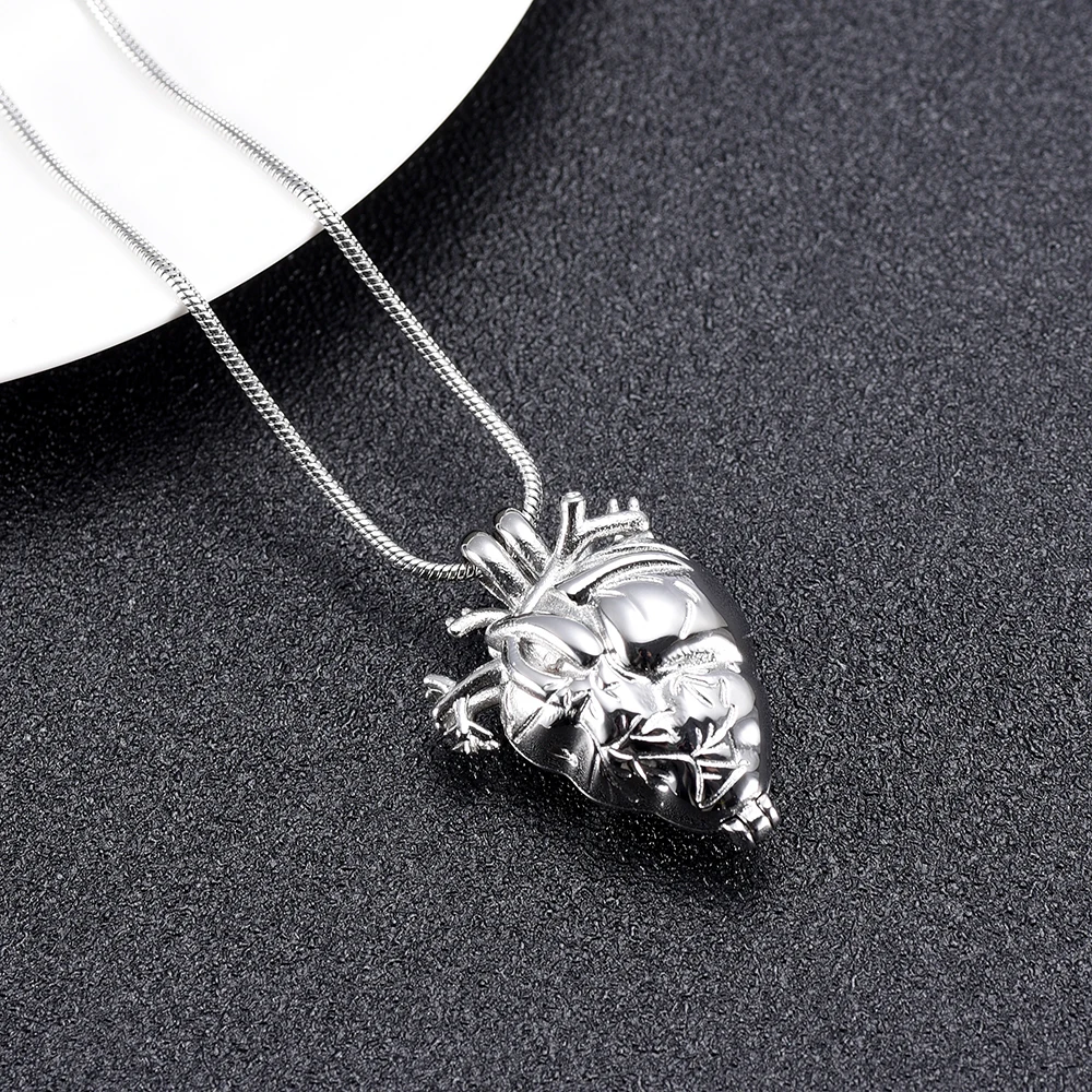 Memorial Jewelry A Beating Heart Always in My Mind Cremation Necklace for Lover Pet Ashes