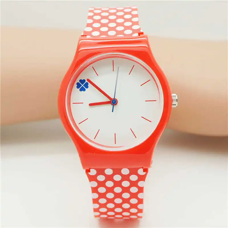 Casual Fashion Silicone strap High Quality Classic Crystal Watch Cartoon Novelty Student/women Watch