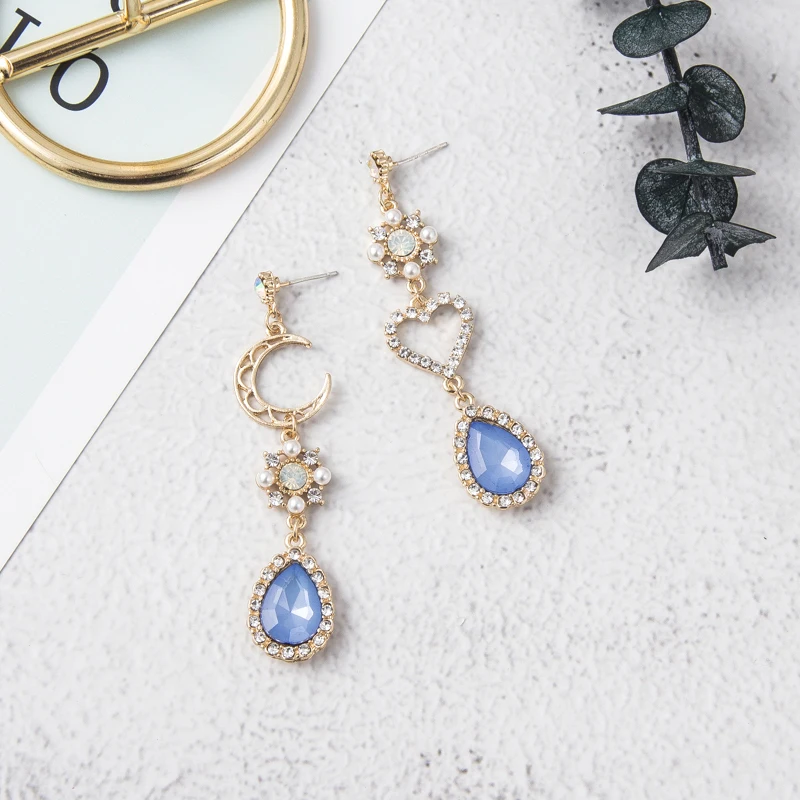 2019 New Sweet Asymmetry Shiny Rhinestone Love Heart Moon Drop Earrings for Women Long Blue Crystal Tassel Dangle Jewelry 6A2032