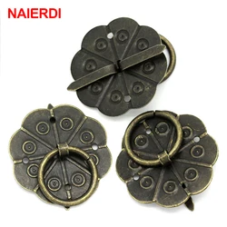 NAIERD 10pcs Classico Tono del Bronzo Quinconce Cassetto Scrivania Cabinet Door Pull Maniglia del Riquadro di Manopole Maniglie Per Mobili Ferramenteria E Attrezzi Con Vite