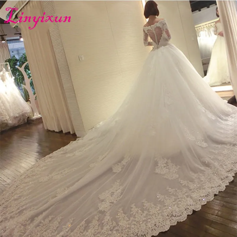 Luxury Lace Wedding Dresses 2021 with Detachable Train New Arrival Long Sleeve Sweetheart Beaded Appliques Bridal Dress Gown