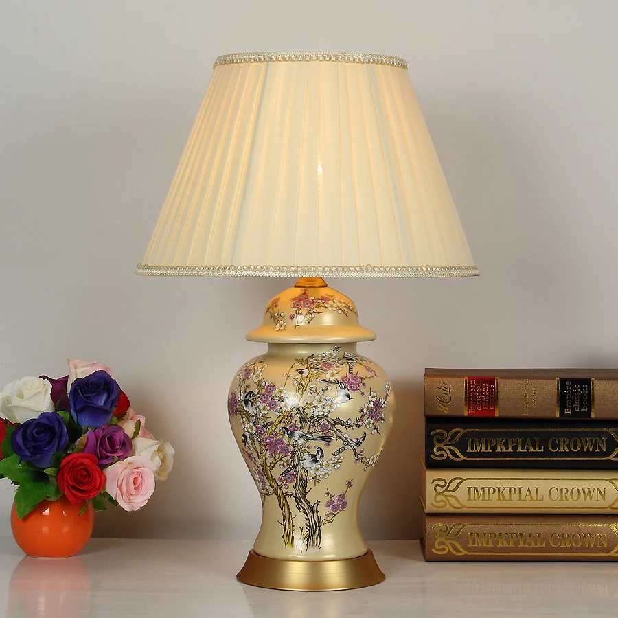 Art Chinese porcelain ceramic table lamp bedroom living room wedding table lamp Jingdezhen light vintage porcelain table lamp