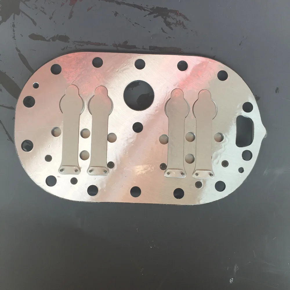 Dia.82mm valve plate complete is designed for 25m3/h displacement cylinder of coolant compressor, repairing 6F40.2 and 6F50.2Y