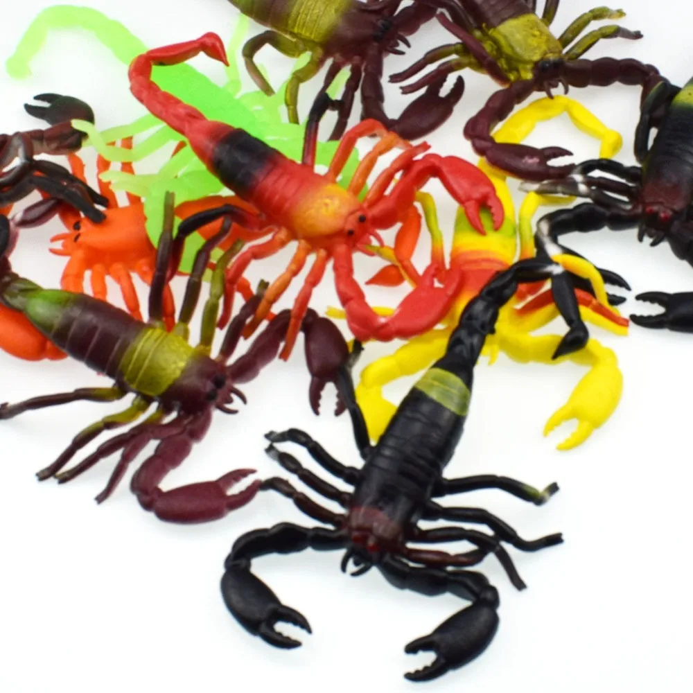 1 PCS Tricky spoof horror animal Soft Plastic Insects Toys Model Spider Scorpion Lizard Locust Animals Figures Office Prank Toys