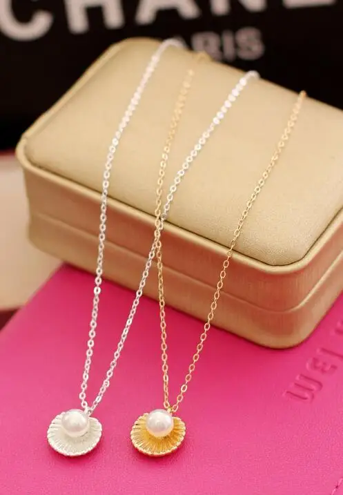 Summer Style Seashell Pearl Pendant Necklace Clavicle Chain Shell Necklaces Beach Jewelry For Women Temperament Souvenir Gift