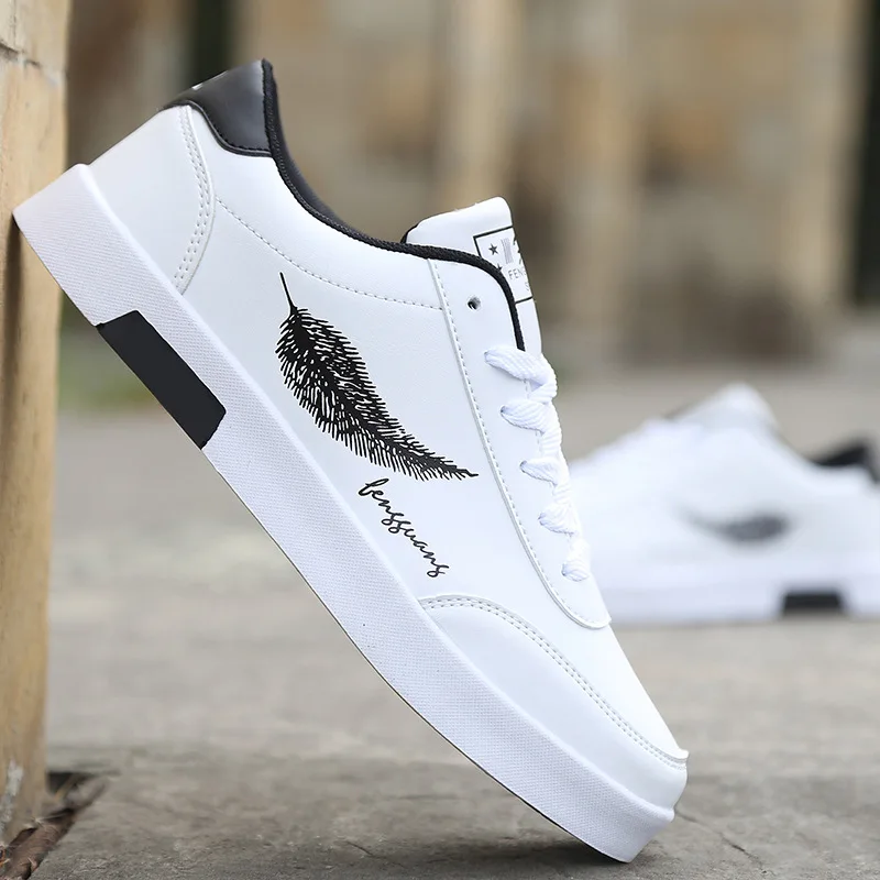 Men's Casual Skateboarding Shoes White Shoes Outdoors Leisure Sneakers Breathable Walking Shoes Flat Shoes Chaussure Homme