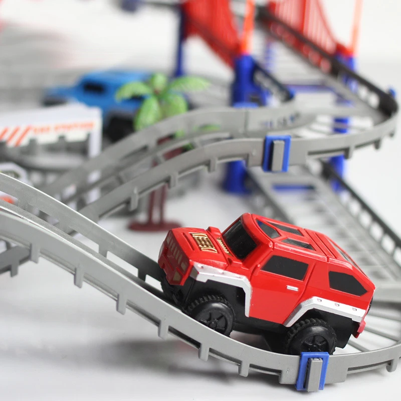 Treno ferroviario giocattolo auto pista fai da te magico flessibile pista giocattoli per bambini ragazzi che corrono Bend Rail Track regali per i bambini Oyuncak