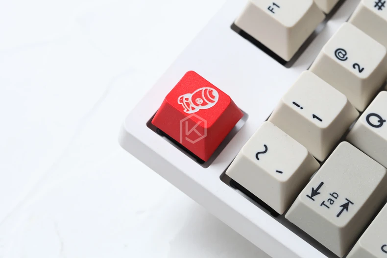 Novelty cherry profile dip dye and sculpture pbt keycap for mechanical keyboards Dye Sub legends atomic red white