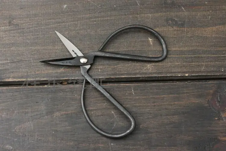 forged steel 121mm length carbon scissors tradtional handmade vintage scissors factory wholesale