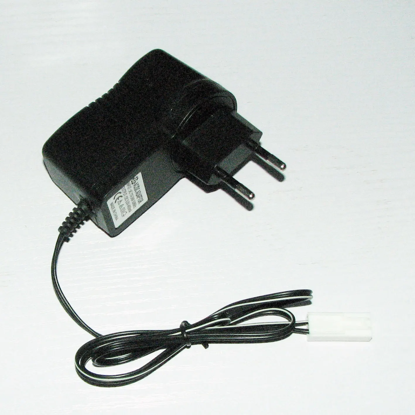 

9.6V 400mA EU plug charger small tamiya female connector with full indication For NiMH NiCD battery charging