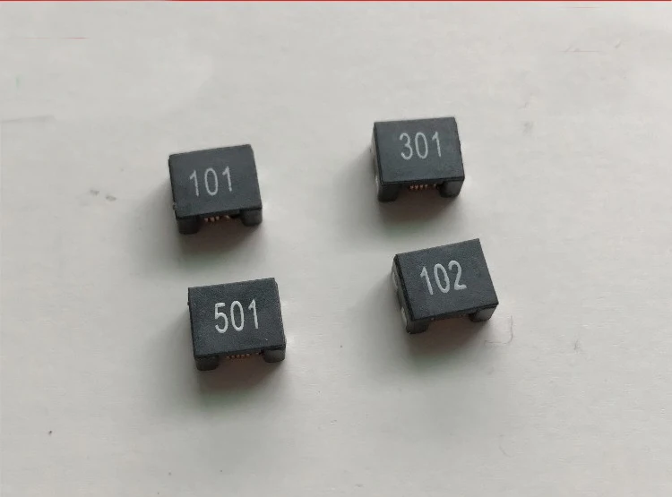 Free shipping 50pc SMD common mode inductor ACM7060 101 301 501 102 132 7*6mm Filter choke inductance 700Ohm 4A 100HZ