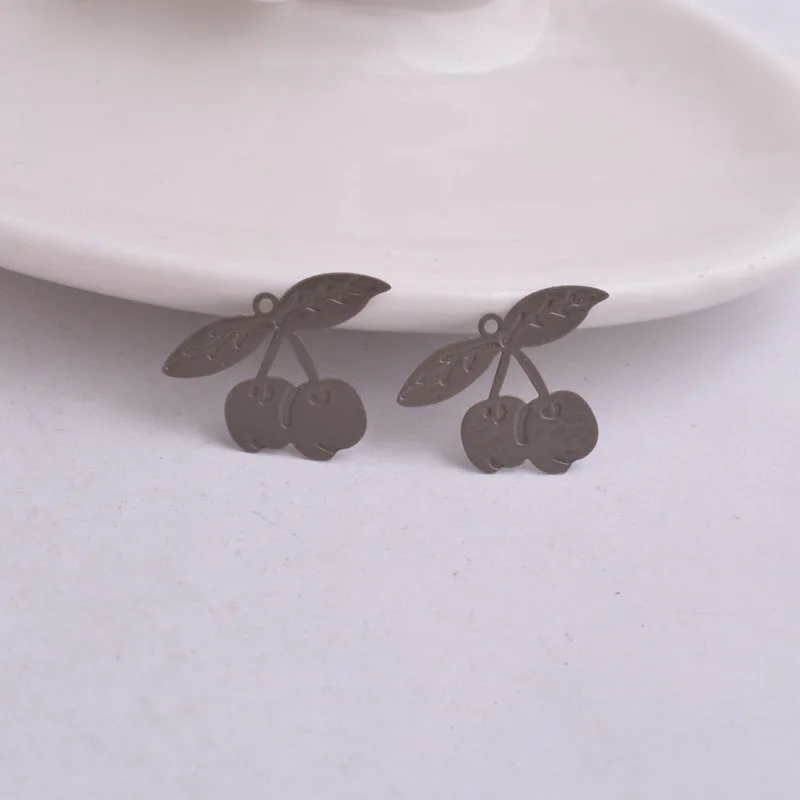 50 Stück AC965 21mm*24mm Bemalte Früchte Flache Anhänger Senfgrüne Kirschform-Anhänger – Detail 6