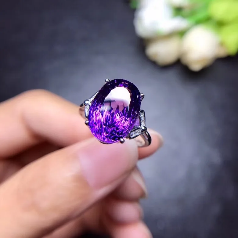 

Natural amethyst ring, new cut, beautiful fire, beautiful color, 925 silver, unique gem