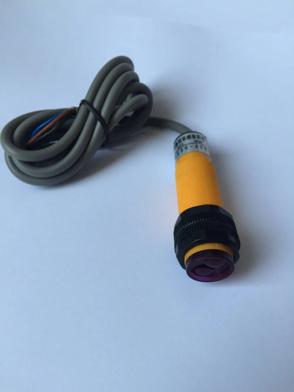 Photoelectric switch E18-B03A1 Infrared optoelectronic eye diffuse reflection sensor AC normally open