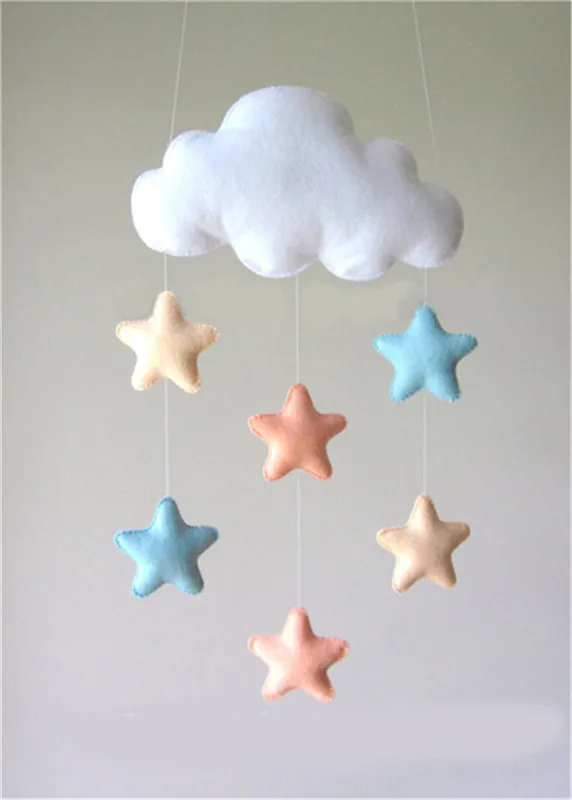 Kids Vilt Cloud/Ster Opknoping Speelgoed Babyrammelaars Mobiele Speelgoed Vilt Wind Chime Bell Opknoping voor Wieg Tent Ornament Room Decor