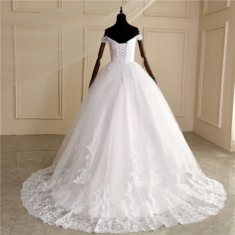 Luxury Lace Boat Neck Ball Gown Wedding Dresses Sweetheart Sheer Princess Illusion Applique Bridal Gowns Casamento Customized