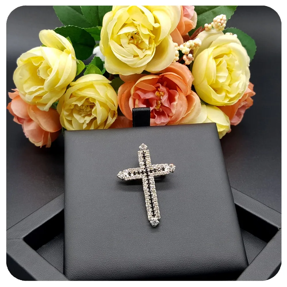 Fashion Silver Plated Rhinestone Cross Brooch Pin Hand-made Lapel Pin Jewelry Gift