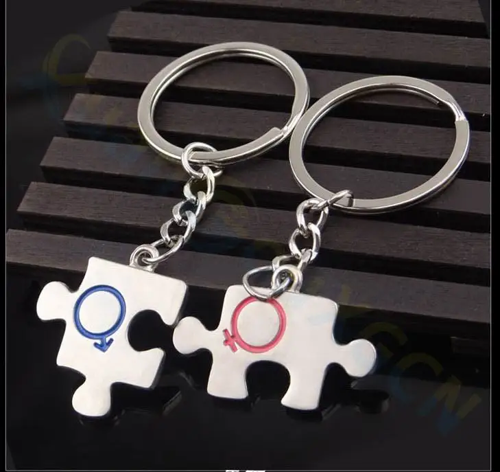 1pair Love Couple Keychain Key Chain metal puzzle pattern Key Ring For Lovers Best Friends ad wedding party favor small gift