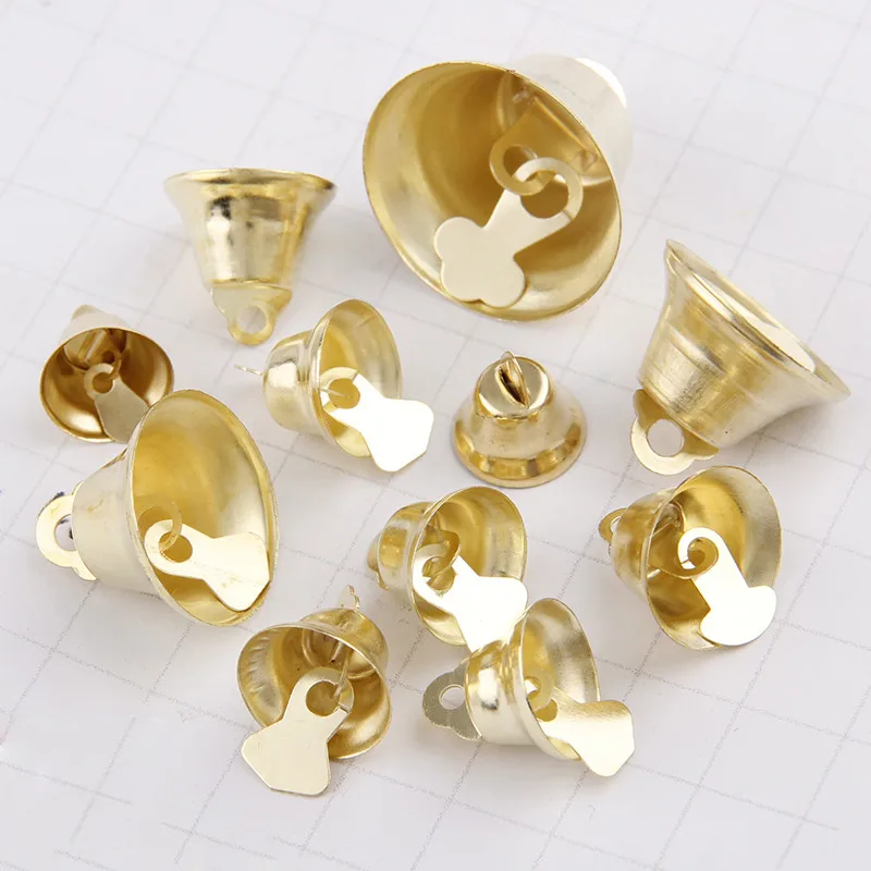 12/14/16/21/26mm złota żelaza próżniowe boże narodzenie otwarte jingle Bells wisiorek Handmade Party DIY akcesoria rzemieślnicze