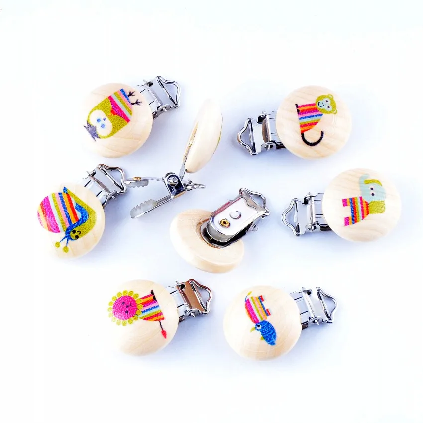 10PCs Baby Pacifier Clips Mixed Pattern Animal Natural Wood Metal Holders Cute Infant Soother Clasps Funny Accessories 4.4x2.9cm