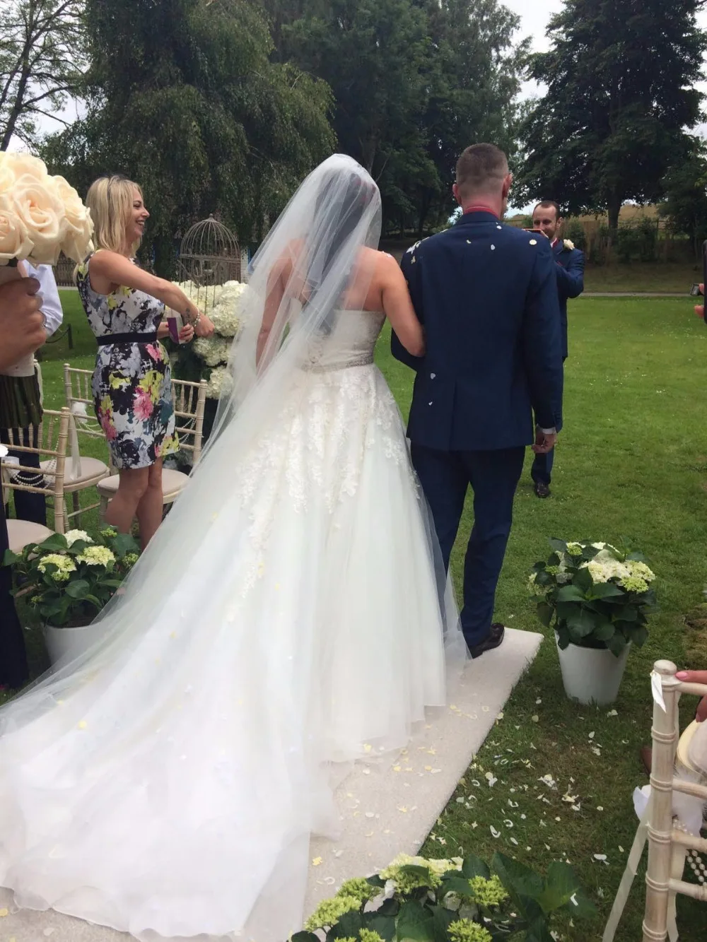 Vestido de novia de gasa sin tirantes para mujer y niña, traje de novia de fiesta, con cristales de catedral, 2019