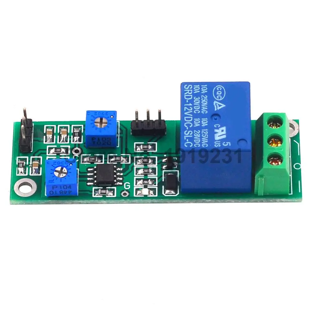 5V 12V Hysteresis Voltage Comparator Module Threshold Adjustable High Level and Switch Dual Output Jitter Comparator Board