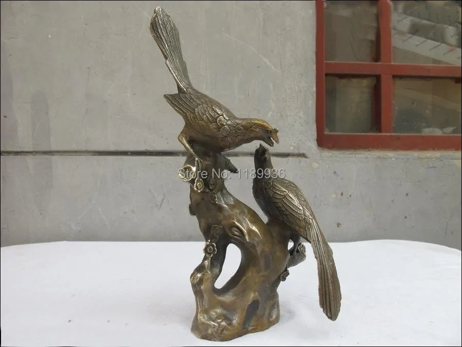 Chinese Bronze carved Magpie bird parked on the branches lovely statuary