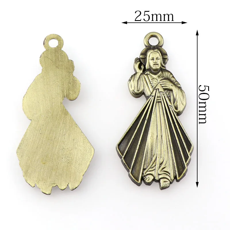 3 Colors Catholic mini Divine Mercy Medals Charms Sacred Heart of Jesus Pendants For  Key chain  Religious Figure Accessories