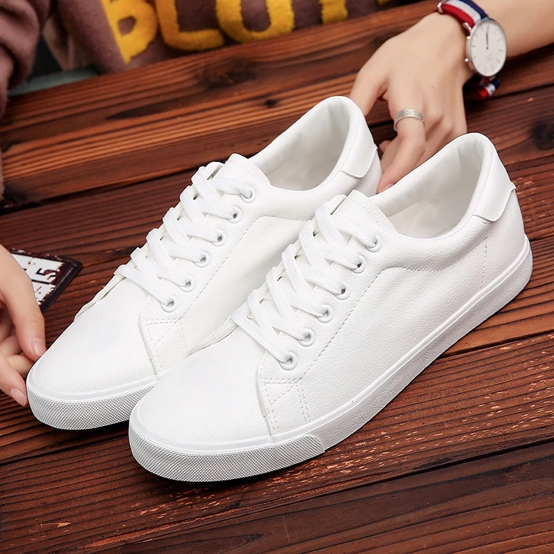 Men Shoes Spring Summer PU Leather Shoes Men Lace-Up Wihte Style Light Breathable Fashion Sneakers Men Vulcanized Shoe