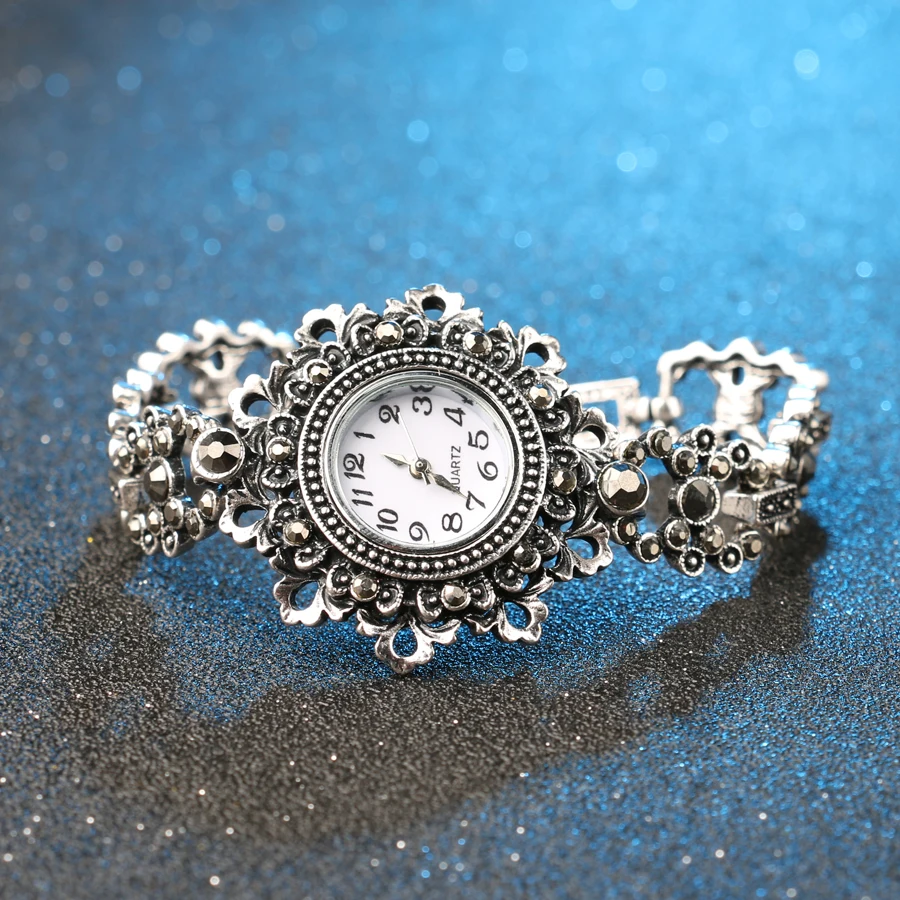 Wbmqda 2018 New Arrivals Vintage Silver Plated Hollow Floral Crystal Metal Watch Bracelets For Women Fashion Jewelry