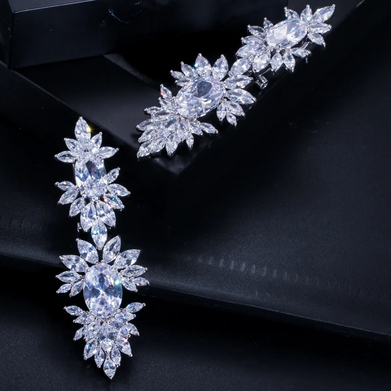 CWWZircons Luxuriöse Lange Hochzeits-Ohrhänger mit Klaren CZ-Steinen und Marquise-förmigen Zirkonia im Großhandel E0011 – Detail 8
