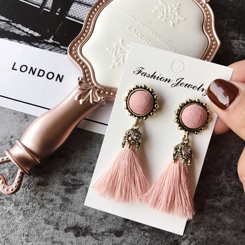 2024 New Tiny Tassel Earrings For Women Fashion Jewelry Vintage Velvet Ball Statement Fringed Drop Earring Female Jewellery Gift