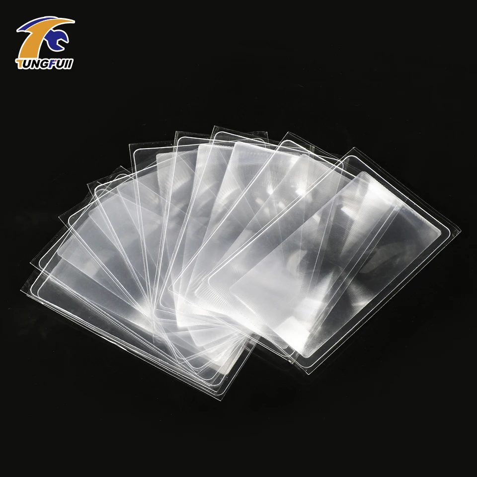 Dutoofree 3X Magnifying glass lens Credit Card Shape Plastic Magnifier Magnifying Fresnel Lens For Reading Newspaper Book