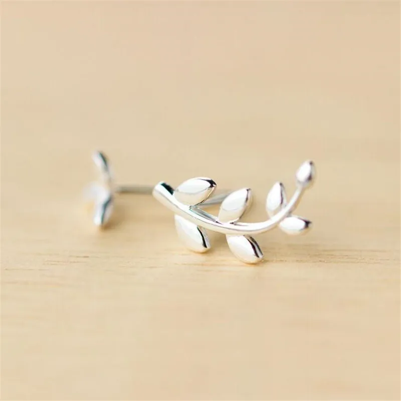 New Simple Leaves 925 Sterling Silver Jewelry Asymmetrical Leaves Personality Exquisite Plant Popular Stud Earrings E256